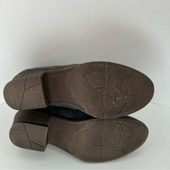 Propet suede woamans ankle booties - Picture 7 of 12